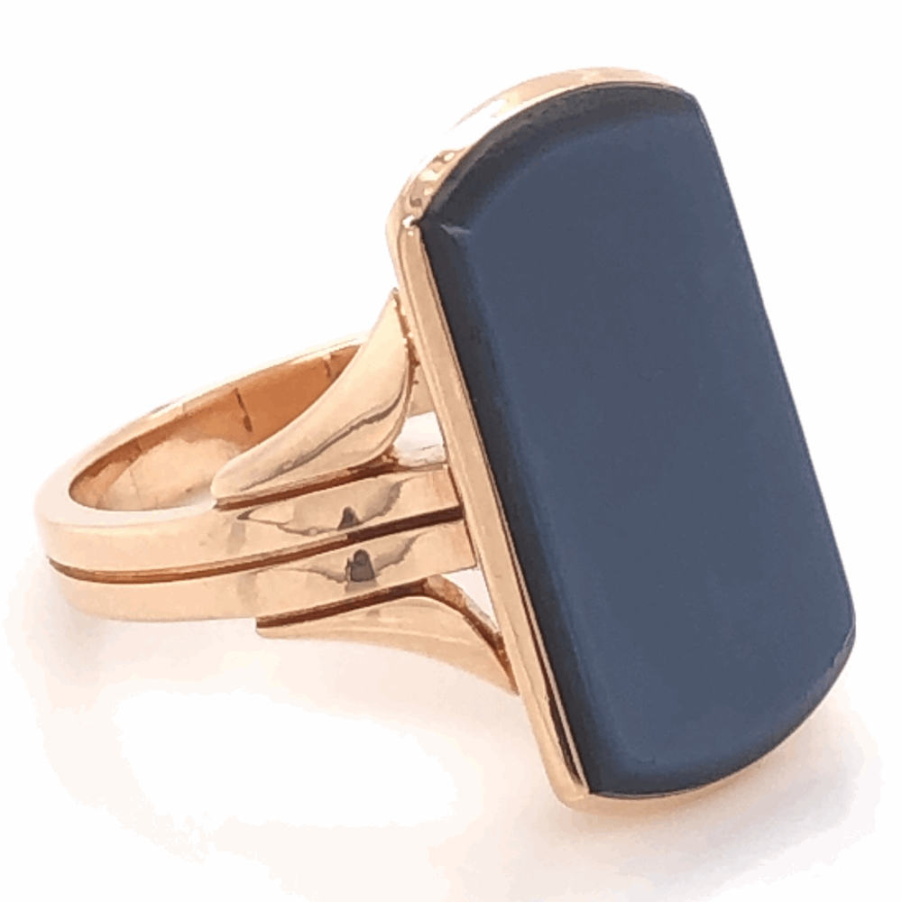 Size 6 18K Yellow Gold Victorian Agate Signet Ring, c1880, s6