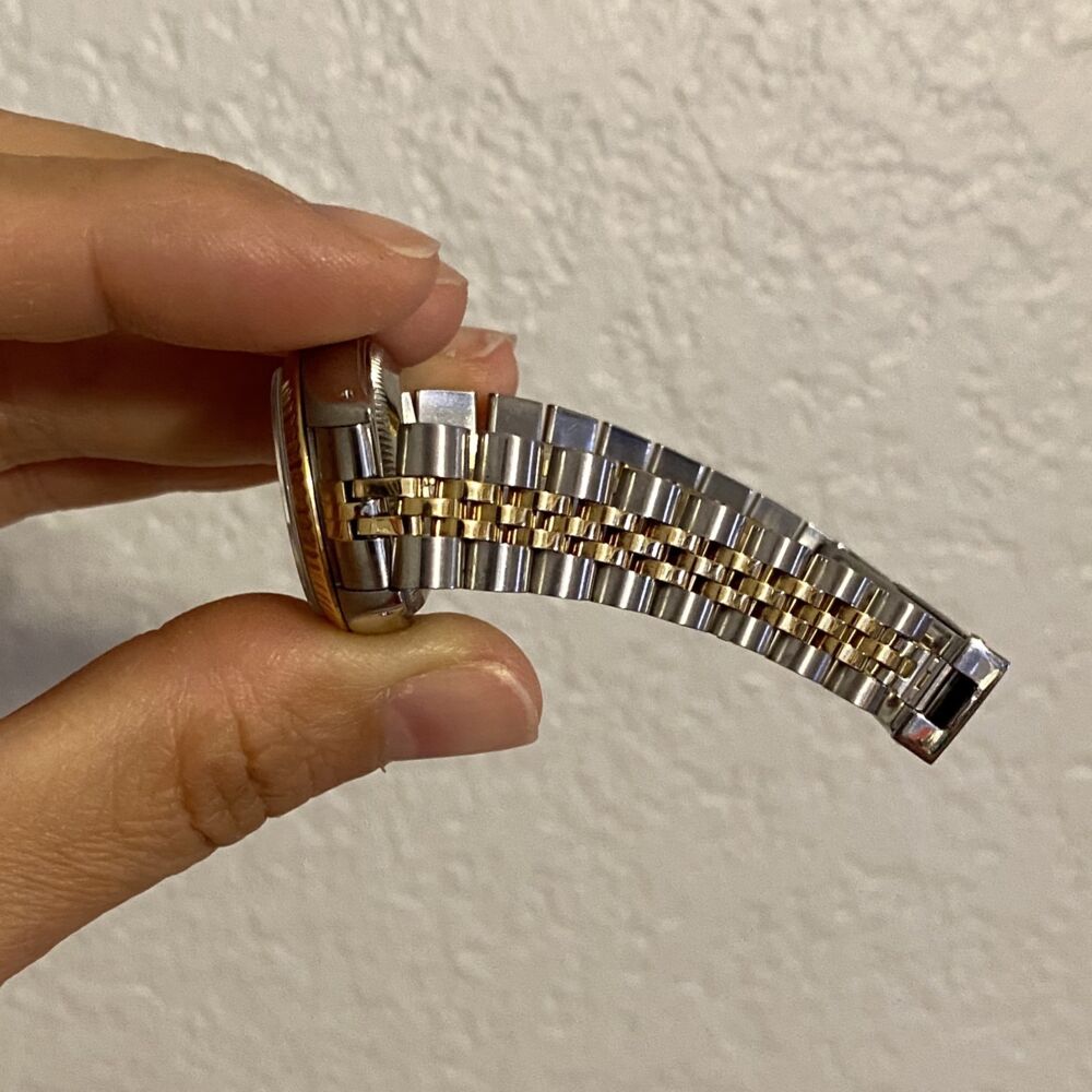 Serial# 9852424
Sapphire Crystal
Fresh service 03/2020 - One year warranty on the service! Ladies Rolex 69173 26m 2tone 18K Stainless Steel Watch 2020 Service!