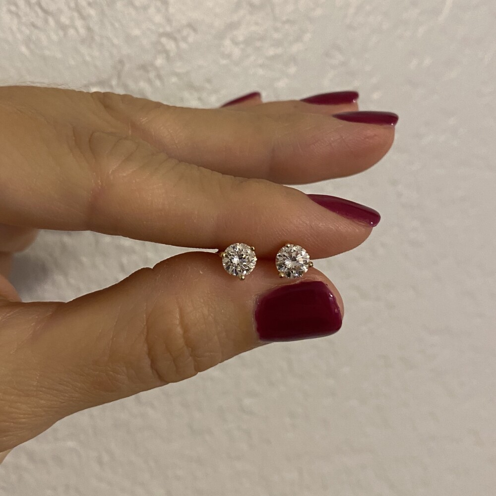 Image 2 for 1.27tcw Round Brilliant Diamond Studs G/H-SI2