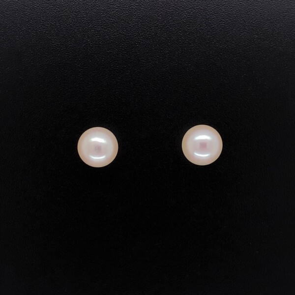 Closeup photo of 6.5mm Freshwater Pearl Stud Earrings 14K YG