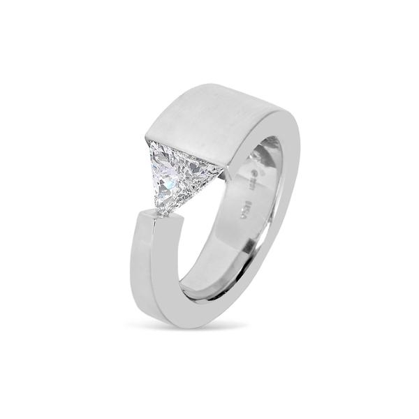 In stock in platinum. The Rudder ring is offered in platinum and 18-karat yellow, rose, or white gold. Finishes include matte or shiny. Contact us for details and potential variations. Rudder .59 Ct E VS2, PT950