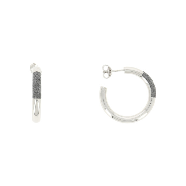 Closeup photo of Thick Diamanti Small Hoop Earrings