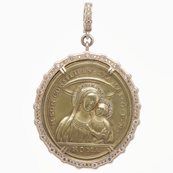 Closeup photo of Latin Mary, Child and Cherub Pendant