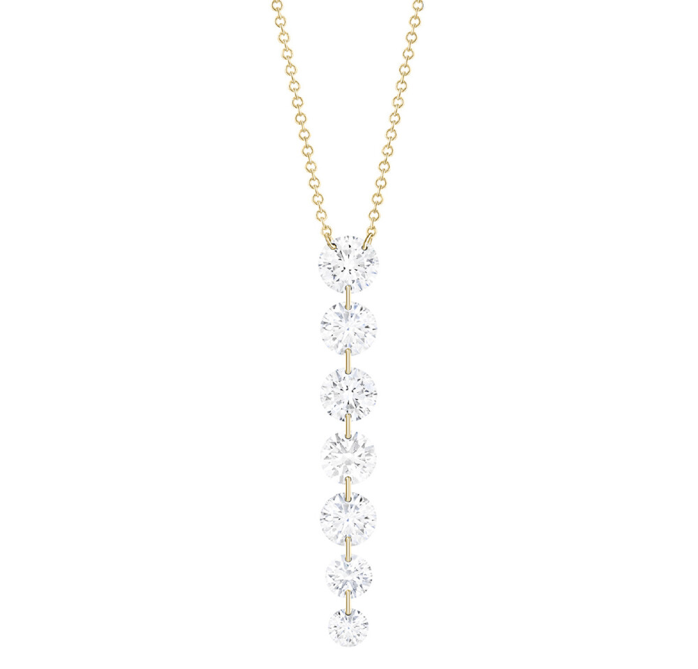 This unbelieavably beautiful18K yellow gold graduated streamer necklace brought to you by Willow Diamonds and designer Jacquie Earle brings stunning elegance. It features 7-round diamonds and an adjustable 18” platinum chain. Downstream 7-round Diamond Necklace