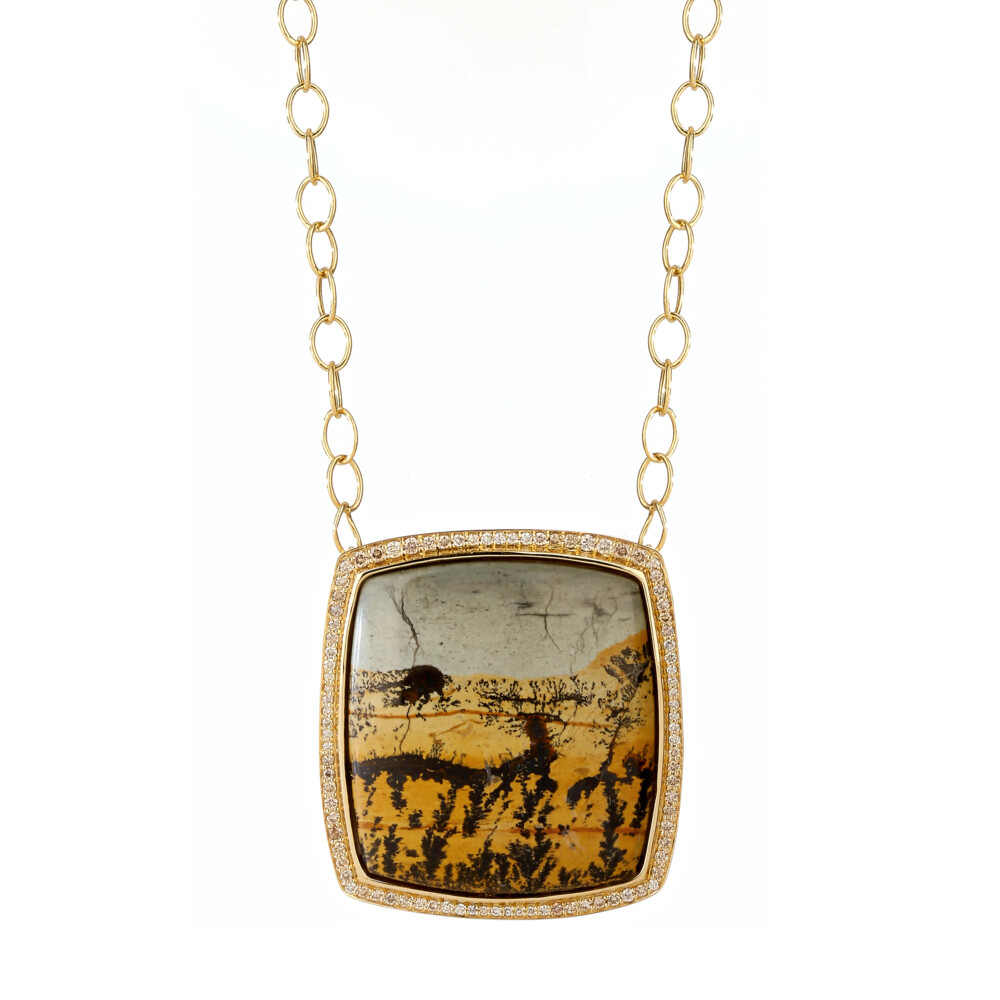 18Kt YG Agate Scenery Pendant with a Champagne Diamonds Halo/ 0.55 ctw Necklace
