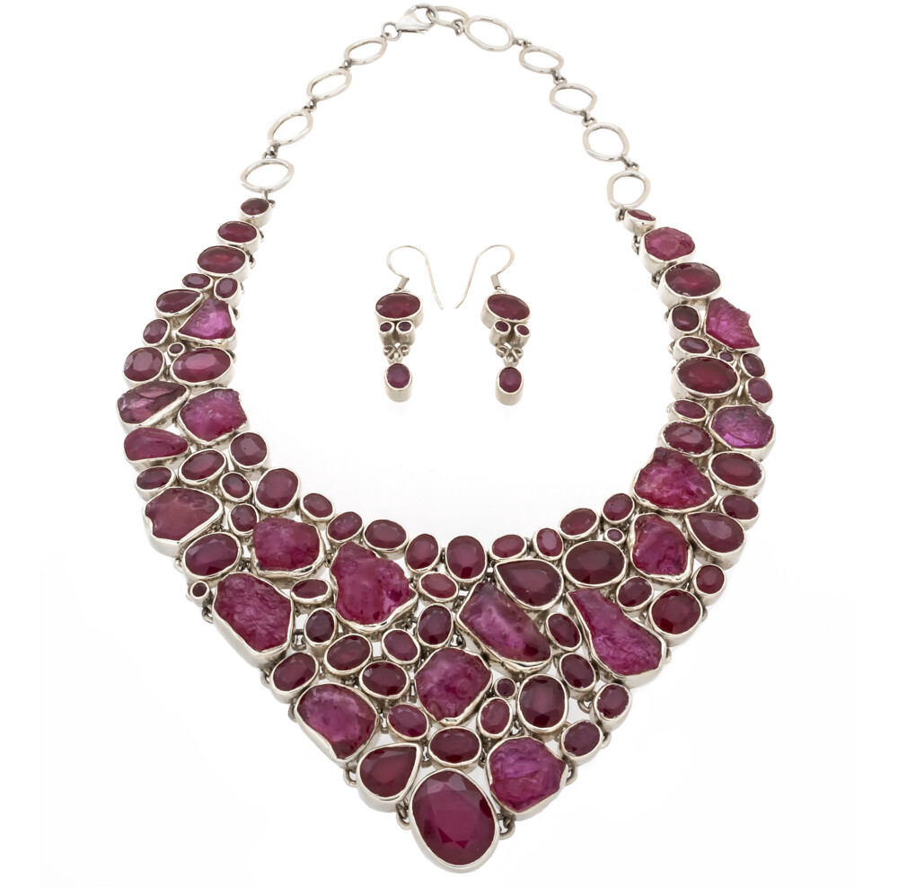 <span style="font-family: "EB Garamond";"><font size="4">Ruby Demi collar Necklace Set -Rich Nuggets & Faceted Earrings</font></span> Ruby Demicollar Necklace Set -Rich Nuggets & Faceted Earrings