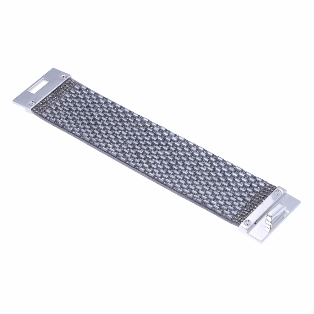 <div style="position: initial; margin: initial; font-family: "EB Garamond"; color: rgb(0, 0, 0);"><span style="font-size: 1.2rem;">Handmade, wide strand natural leather bracelet inlaid with baguette cut natural gemstones. This piece is </span><span style="font-size: 1.2rem;">Simple, sparkly and wardrobe-friendly. Perfect for a casual day out or a fancy night out on the town. Easily matches to any type of outfit. </span></div> Wide Silver Gray Crystal Wrap Bracelet