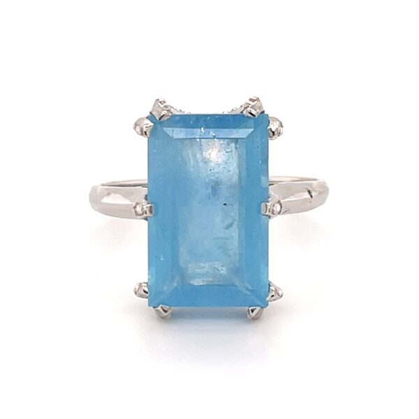 Closeup photo of Aquamarine Ring Size 9- Emerald Cut Faceted Rectangle - Prong Set With Silver Beaded Prongs
