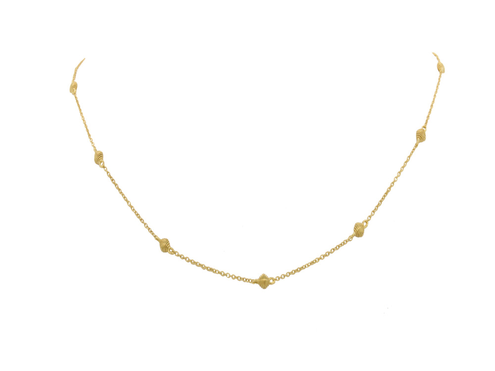 <span style="font-size: 16.8px; position: initial; margin: initial;">SLOANE STREET 18K YELLOW GOLD CHAIN WITH SIGNATURE STRIE CUSHION DETAIL IS THE ULTIMATE GO-TO BASIC. THIS DELICATE 18" CHAIN ADDS JUST ENOUGH INTEREST AND SHIMMER WHEN WORN ALONE OR LAYERED WITH MANY DIFFERENT LENGTH CHAINS WITH A JUMP RING AT 16" AND LOBSTER CLASP CLOSURE.</span> Dainty Chain With Cushion Stations