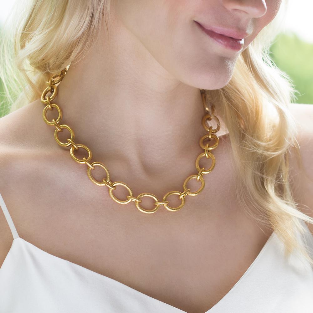 Links with a shimmering hammered finish, toggle decorated with bead-in-diamond motif and pearl endcaps. Adjustable from 17.5 inches to 19 inches. Catalina Small Link Necklace