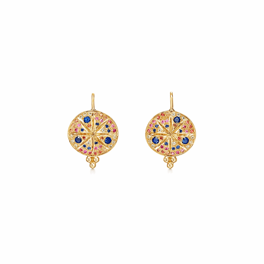 18K Yellow Gold and mixed sapphires. Wear these beauties as a stand alone piece or wear with a beautiful Temple St. Clair necklace. Matching necklace and ring available.
Mixed sapphires (1.07cts)
Length: 23mm/0.9", Width: 14mm/0.5"
Imported 18k Yellow Gold Pave Sorcerer Earring
