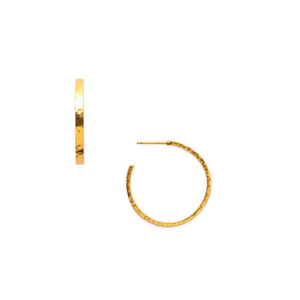 Simple hammered 24k gold plated hoop.
Model is wearing size XL Crescent Hoop