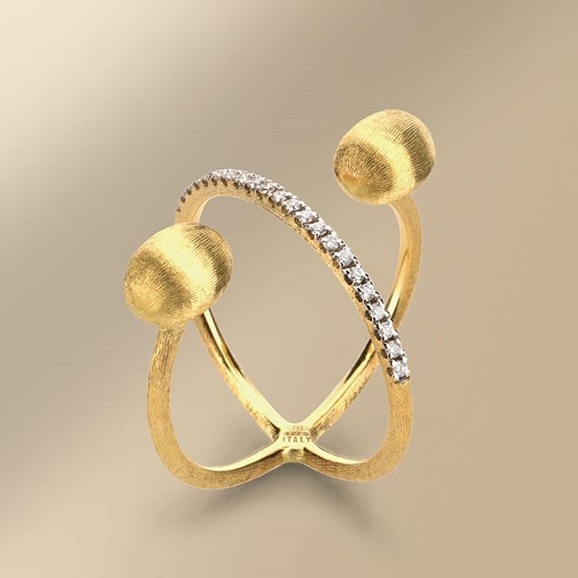 An ode to a kind of elegance that forces the rules and rewrites shapes and details with refinement. Diamonds and 18k yellow gold chase each other in this sophisticated ring, tenderly wrapping your finger and making it sparkle.<div style="position: initial; margin: initial;"><br style="position: initial; margin: initial;"></div><div style="position: initial; margin: initial;"><p style="color: rgb(0, 0, 0); margin: initial; padding: 0px; border: 0px; list-style: none; font-family: Montserrat, sans-serif; font-size: 16px; font-variant-numeric: inherit; font-variant-east-asian: inherit; font-stretch: inherit; line-height: 30px; vertical-align: baseline; position: initial;">An ode to a kind of elegance that forces the rules and rewrites shapes and details with refinement. Diamonds and 18kt yellow gold chase each other in this sophisticated ring, tenderly wrapping your finger and making it sparkle.<br style="margin: initial; padding: 0px; position: initial;"><br style="margin: initial; padding: 0px; position: initial;"><br style="margin: initial; padding: 0px; position: initial;"><br style="margin: initial; padding: 0px; position: initial;">Ref. AS8-583</p><p style="color: rgb(0, 0, 0); margin: initial; padding: 0px; border: 0px; list-style: none; font-family: Montserrat, sans-serif; font-size: 16px; font-variant-numeric: inherit; font-variant-east-asian: inherit; font-stretch: inherit; line-height: 30px; vertical-align: baseline; position: initial;">DIAMONDS:<br style="margin: initial; padding: 0px; position: initial;">- Weight (total): 0.17 CT<br style="margin: initial; padding: 0px; position: initial;">- Clarity: VS<br style="margin: initial; padding: 0px; position: initial;">- Color: G<br style="margin: initial; padding: 0px; position: initial;">- Cut: round</p></div> Twist Dancing Elite Ring with Diamonds