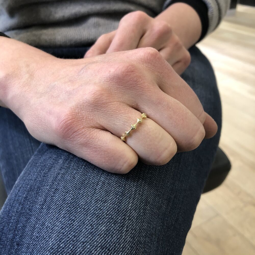 <font style="position: initial; margin: initial;" size="4">18K yellow gold petite Crivelli stack ring with white diamonds.</font> Petite Crivelli Stack Band