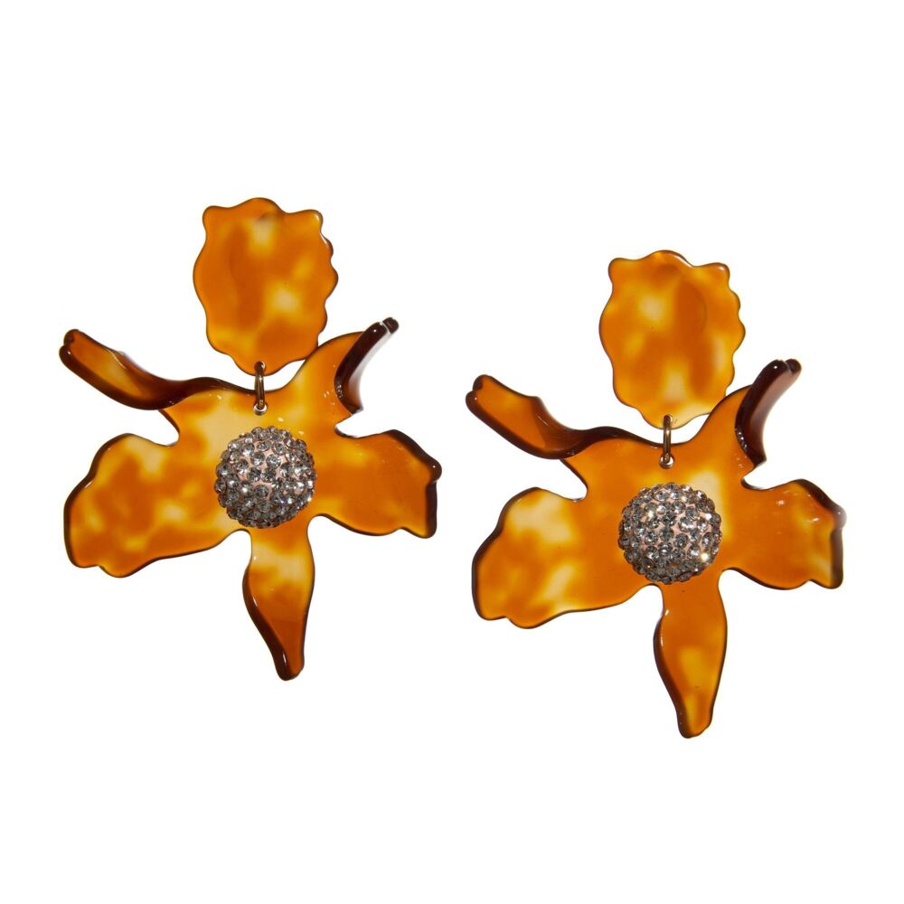 These caramel colored lily earrings feature a center set of small crystals, guaranteed to shine. Caramel Crystal Lily Earrings