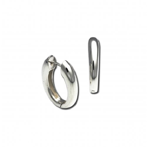 In 1989 Zina Sterling Silver moved into our Beverly Hills headquarters that accommodates our workshop as well as Zina 'The Store'. The store is a showcase for all that is 'today' in fine design in jewelry, gift ware, Judaica, frames and whatever Zina thinks is new and exciting that crosses her path. Zina is a destination for people seeking the finest in design . Zina is at the pulse of what is 'happening' Snap Hoop Earrings