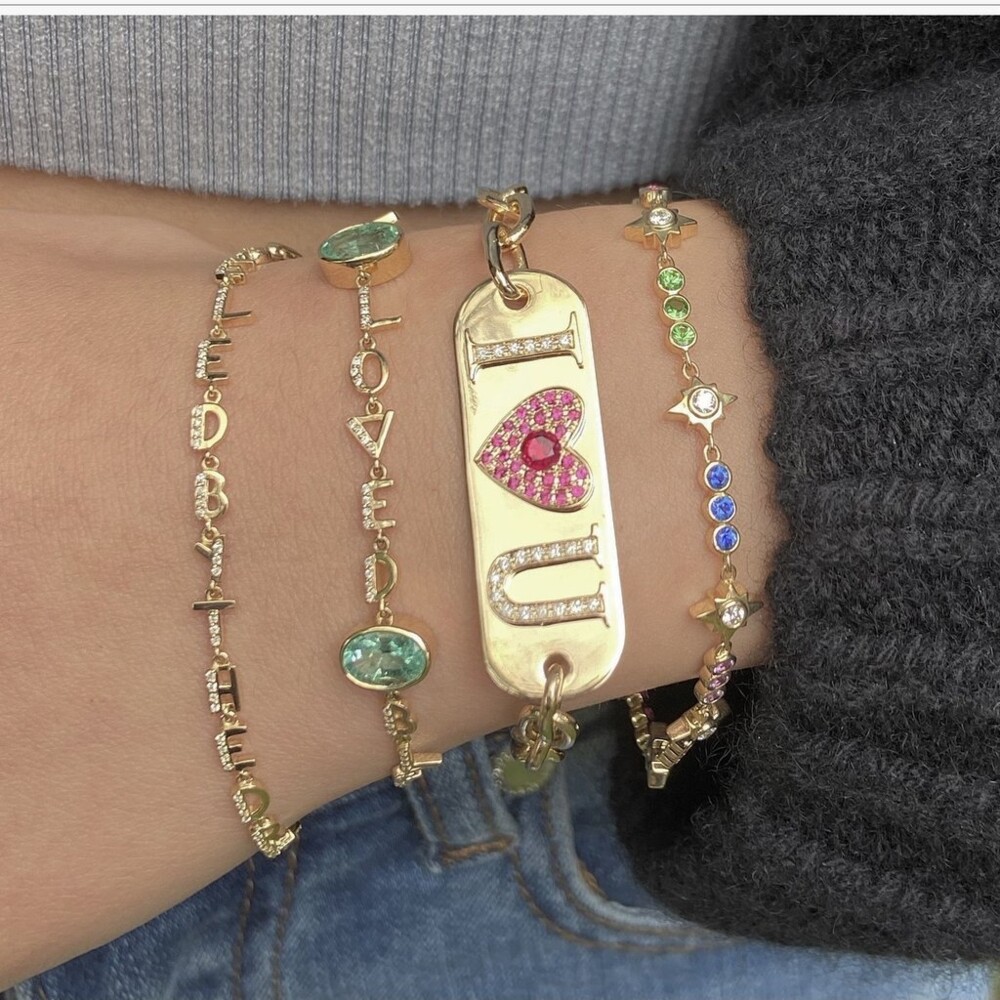 Eden Presley's I Love You ID Bracelet is great on it's own or layered to create a look thats as unique as you. As with most Eden Presley Mantra Pieces this is fully customizable. Stock size is 6.5" long In Gold. I Love You ID Bracelet *Customizable