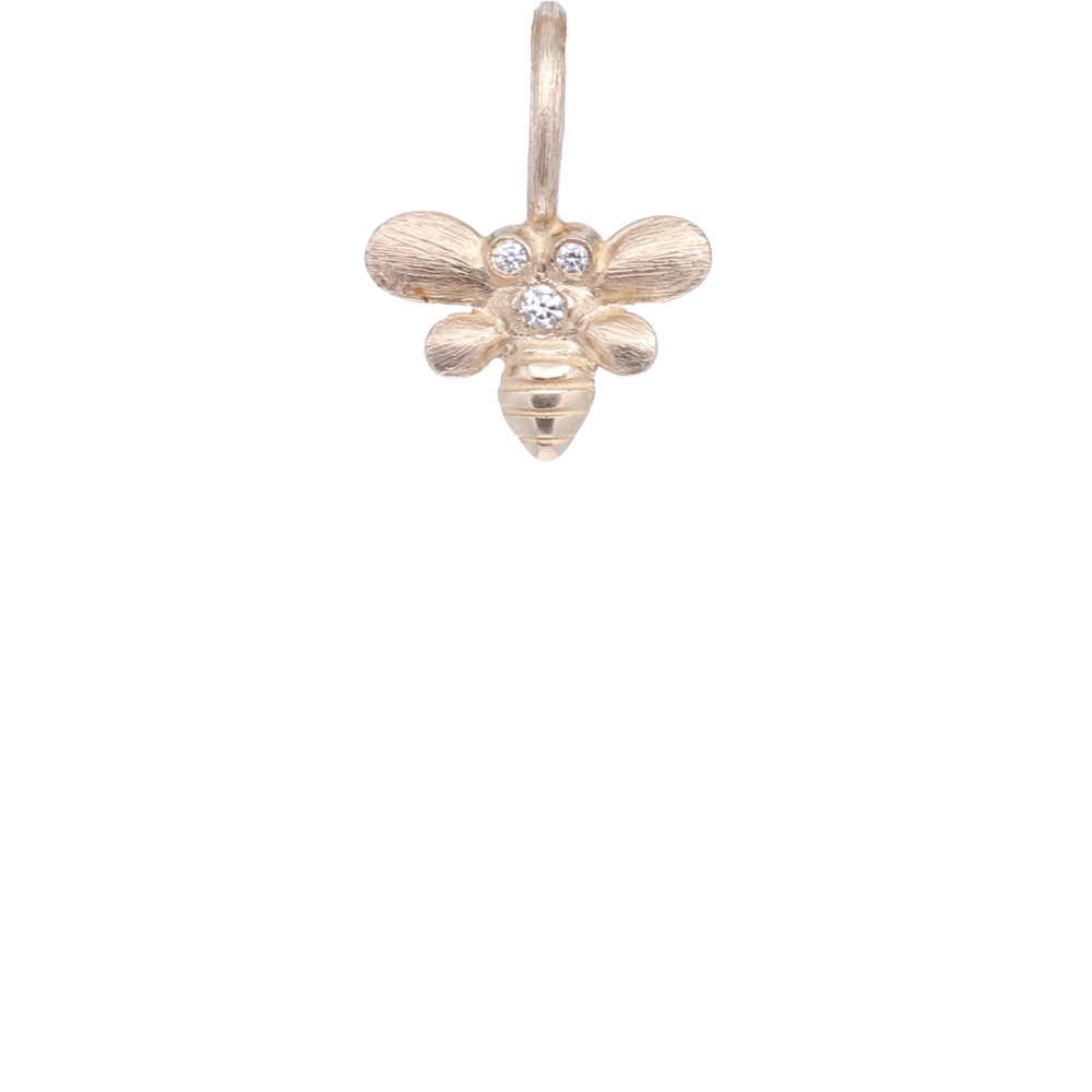 <span style="color: rgb(0, 0, 0); font-size: medium; position: initial; margin: initial;">18k Tiny Bee Charm Pendant with Diamond Eyes & Belly 0.035cts</span> 18k Tiny Bee Charm Pendant