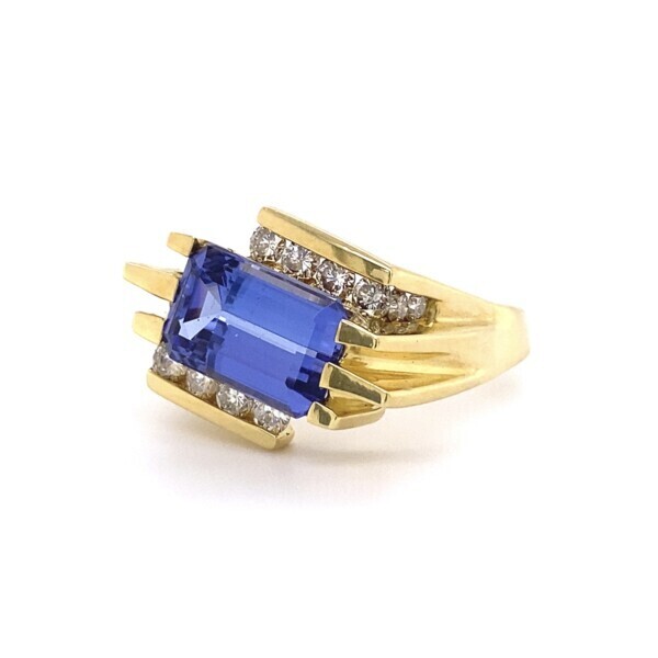 18k YG MOdern Bypass Ring with 4.03ct Tanzanite & .86ct DIamond, S7.75