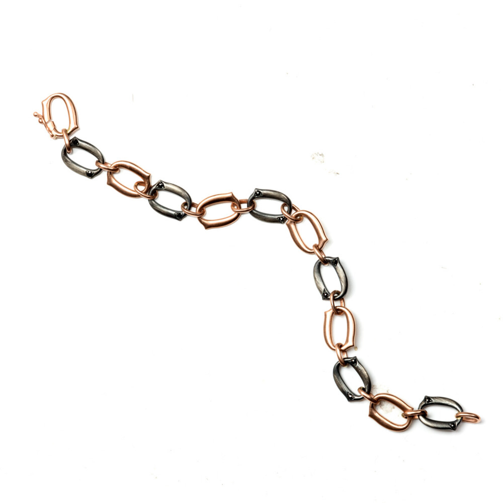 14k Rose/Serling Silver
Round Black Diamond Approx: 0.17tcw Silver & Gold Oval Link Bracelet w/Diamonds