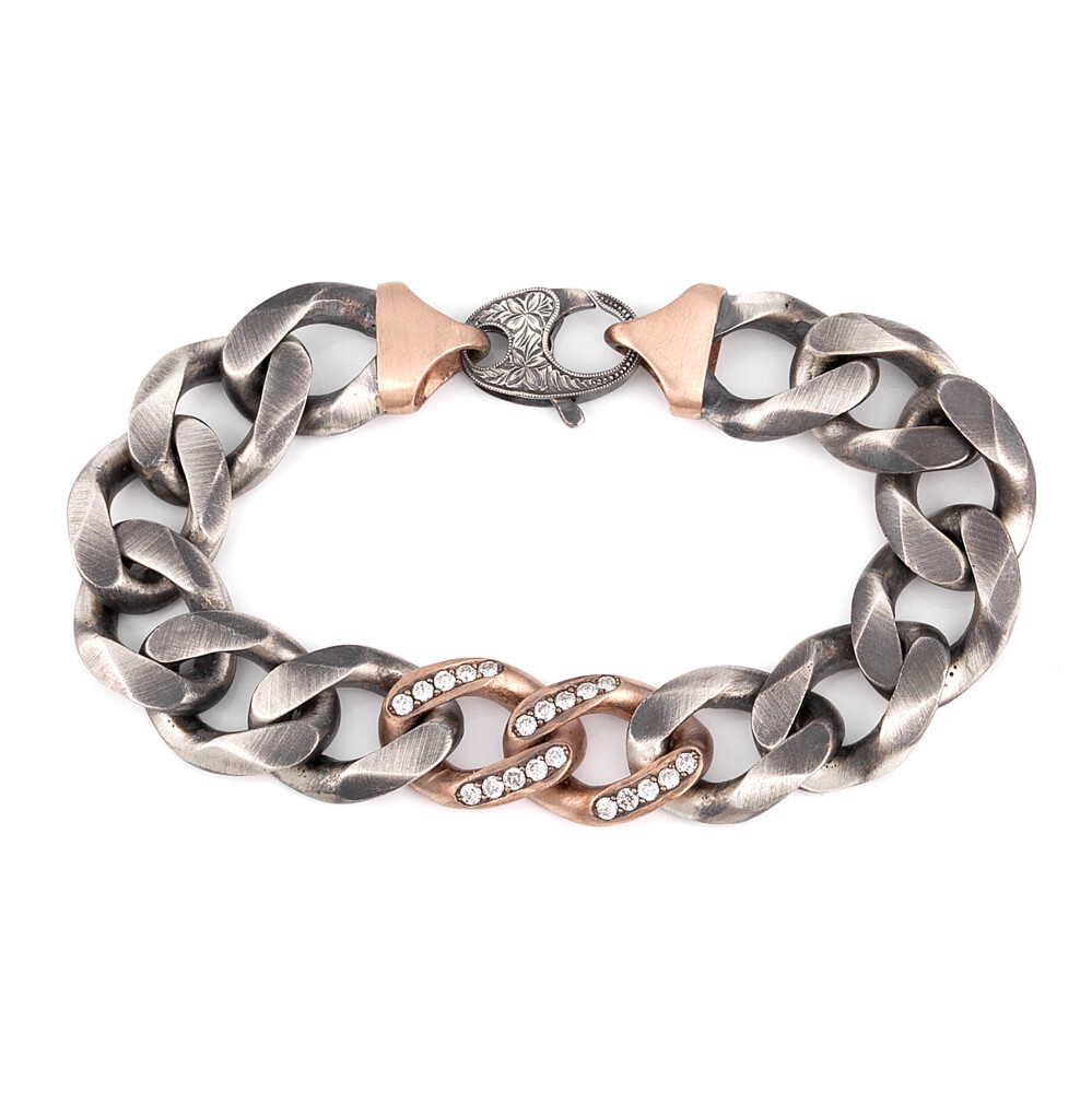 14k Rose Gold / Sterling Silver Oxidized
Round Brilliant Cut Diamond Aprrox: 0.78tcw
Size: 7 1/2" 2 Tone Link Bracelet