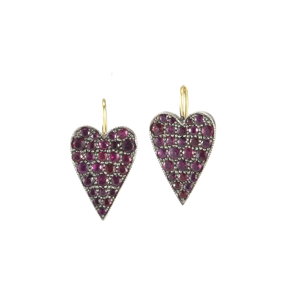 18k Yellow Gold / Sterling Silver Oxidized
Reclaimed Ruby Approx: 2.66cts
Size: 1/2"W x 1"L Reclaimed Ruby Heart Earrings