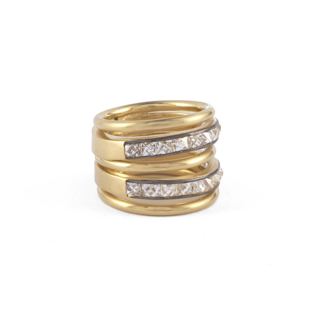 18k Yellow Gold - French Cut Diamond Approx: 2.86cts, Size: 6 1/2 2.7mm French Cut Spiral Ring
