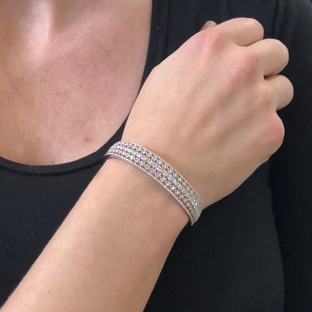 Image 2 for Diamond Bangle 18k Gold with Diamonds